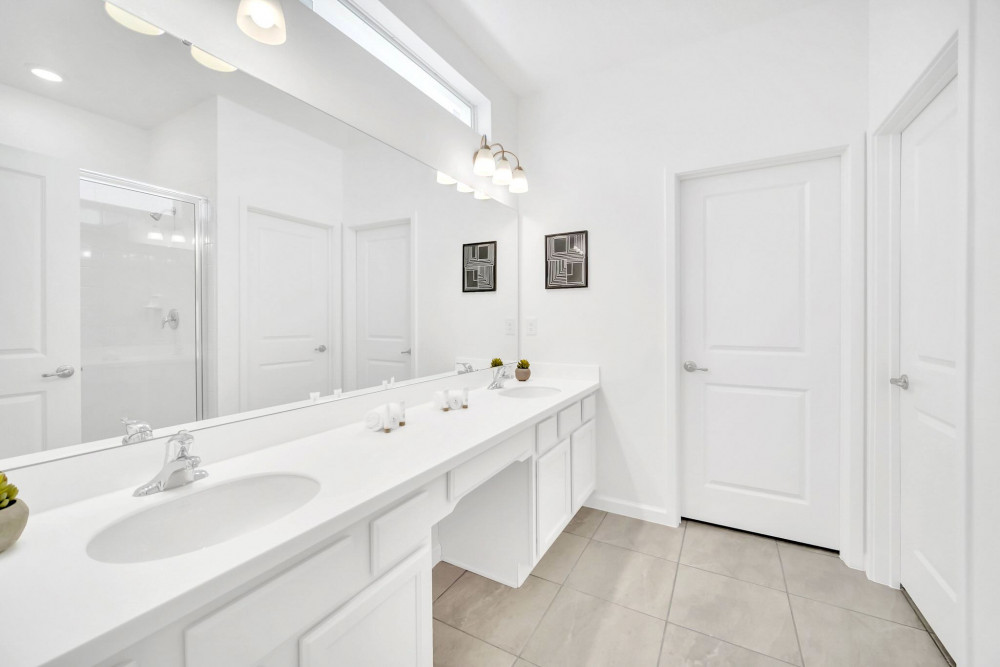 Bella Vida Resort 111