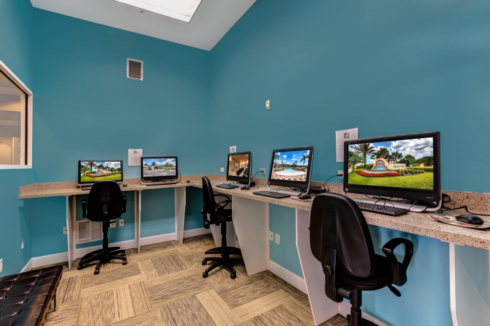 Bella Vida Resort 111