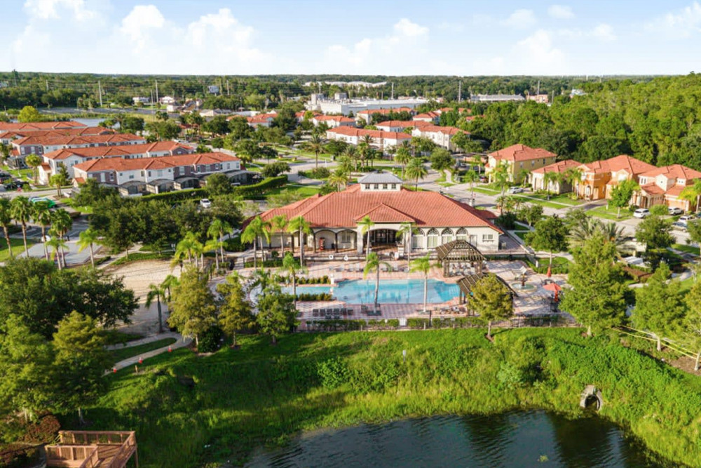 Bella Vida Resort 99