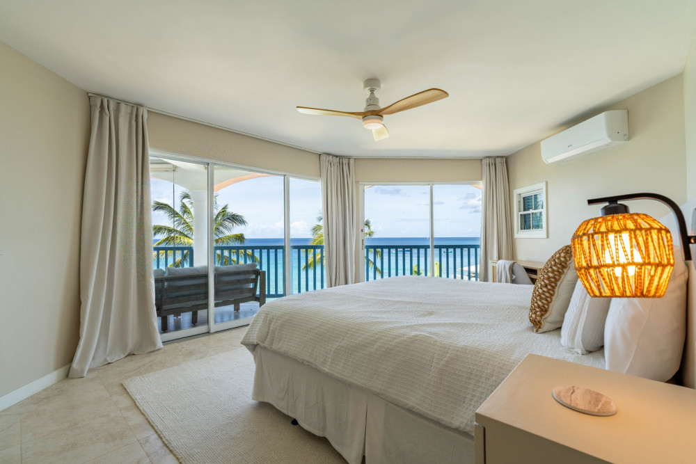 Villas On The Beach 305
