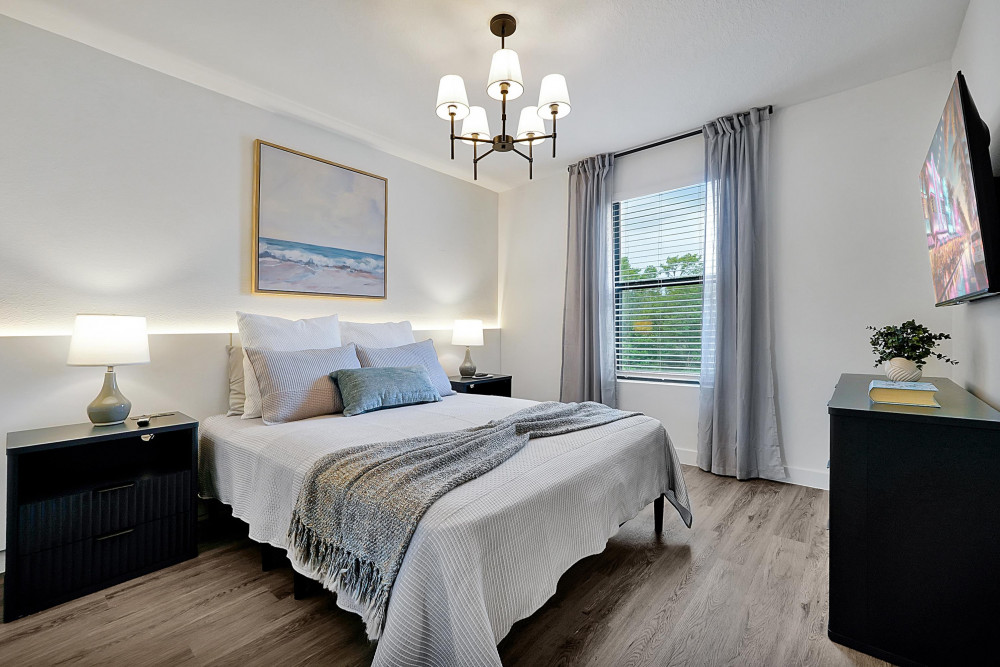 The Hub at Westside 18