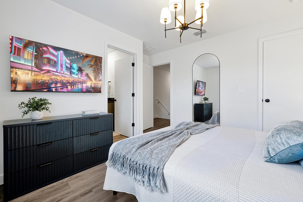 The Hub at Westside 18