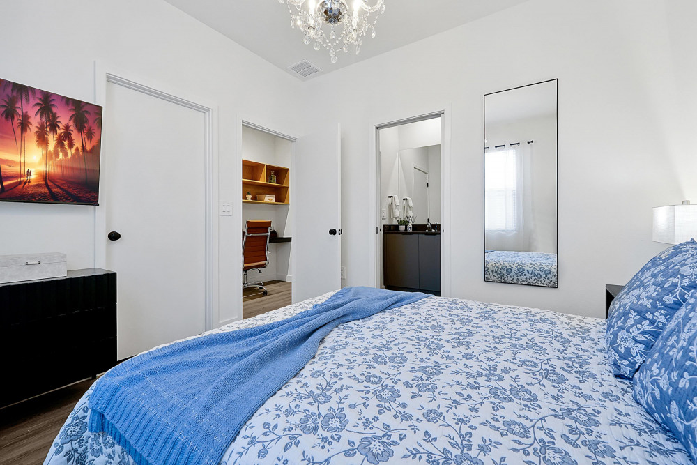 The Hub at Westside 18