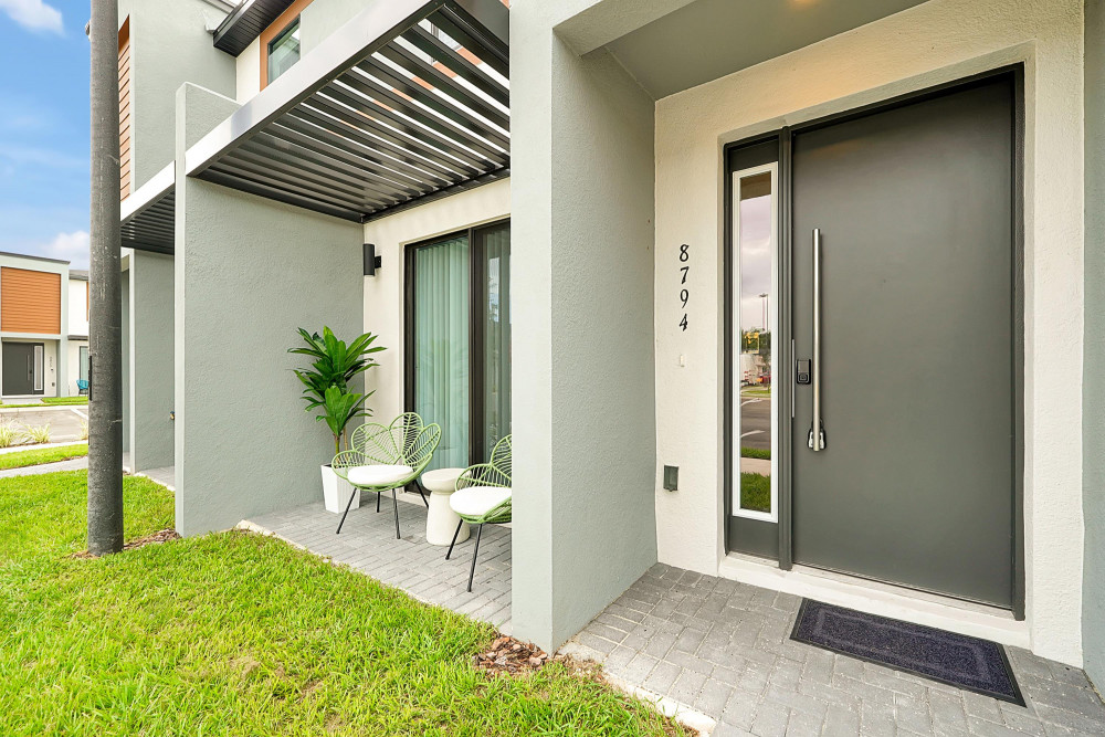 The Hub at Westside 18