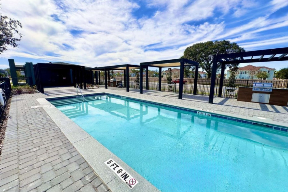 The Hub at Westside 18