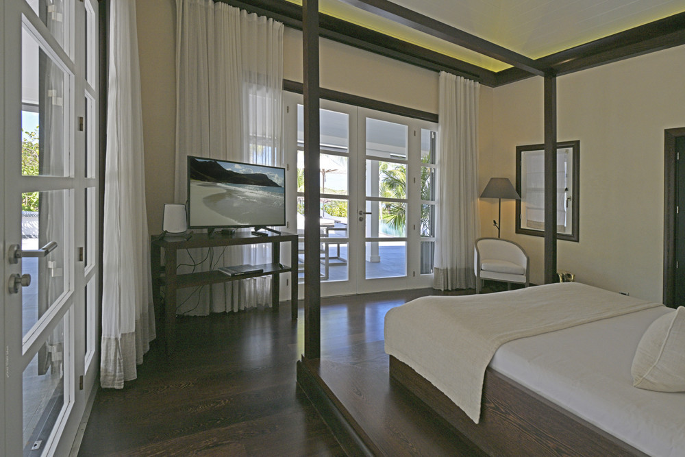 Villa Silver Rainbow