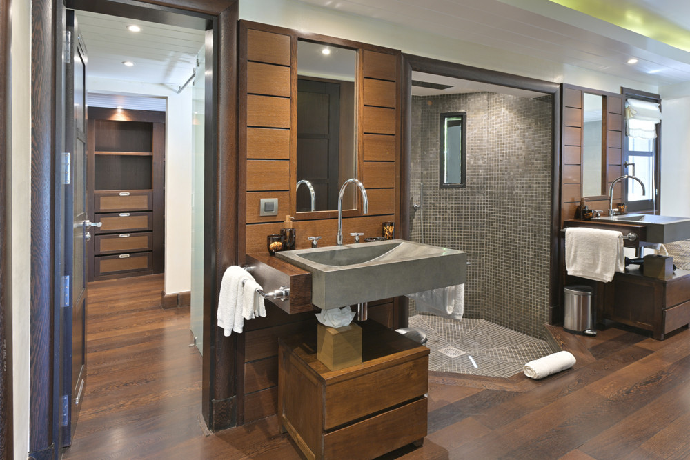 Villa Silver Rainbow