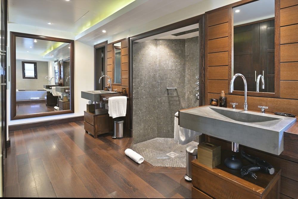 Villa Silver Rainbow