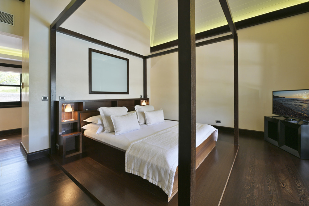 Villa Silver Rainbow