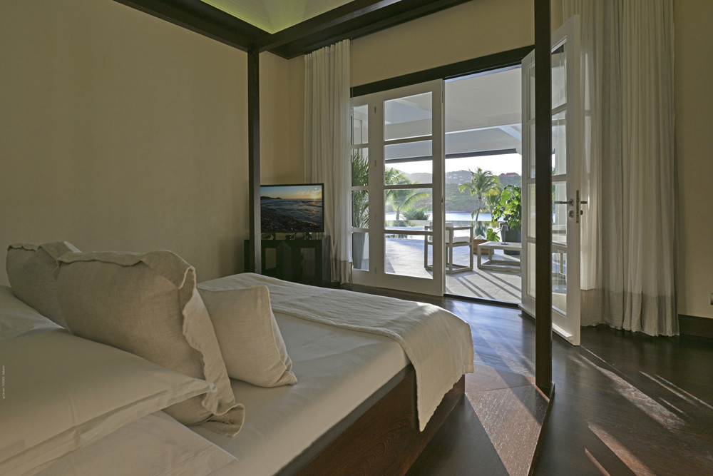 Villa Silver Rainbow