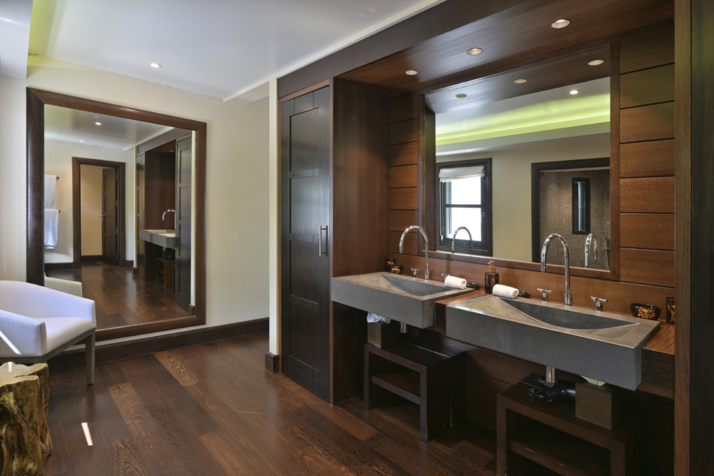 Villa Silver Rainbow