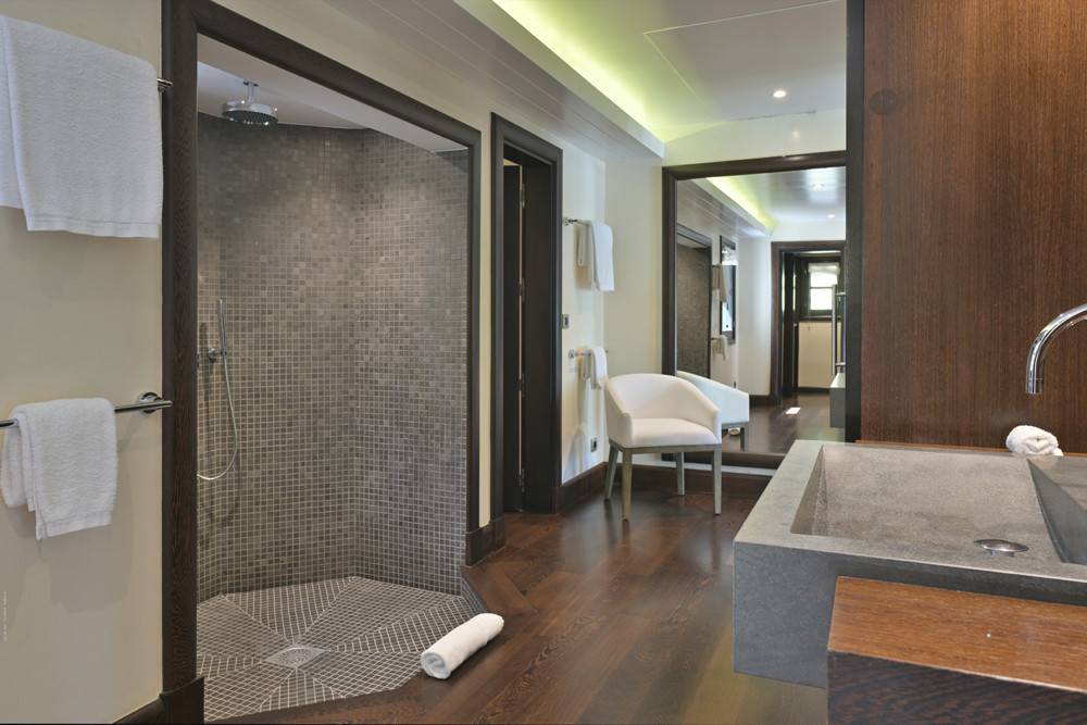 Villa Silver Rainbow