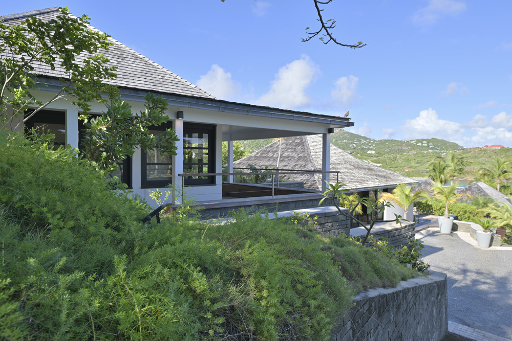 Villa Silver Rainbow