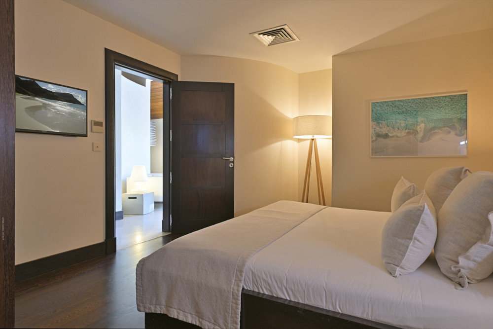 Villa Silver Rainbow