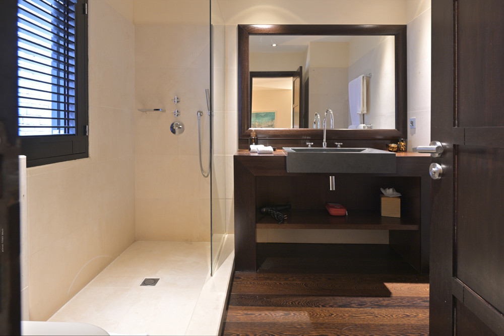 Villa Silver Rainbow