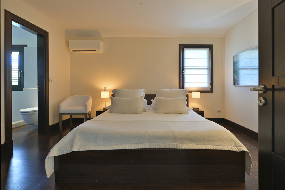 Villa Silver Rainbow