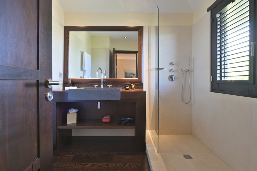 Villa Silver Rainbow