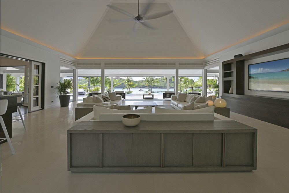 Villa Silver Rainbow