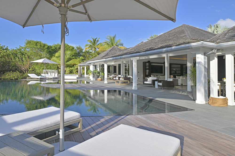 Villa Silver Rainbow