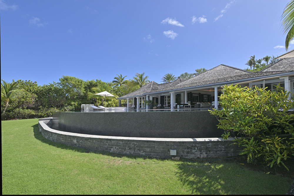 Villa Silver Rainbow