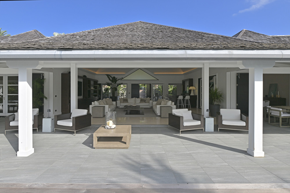 Villa Silver Rainbow