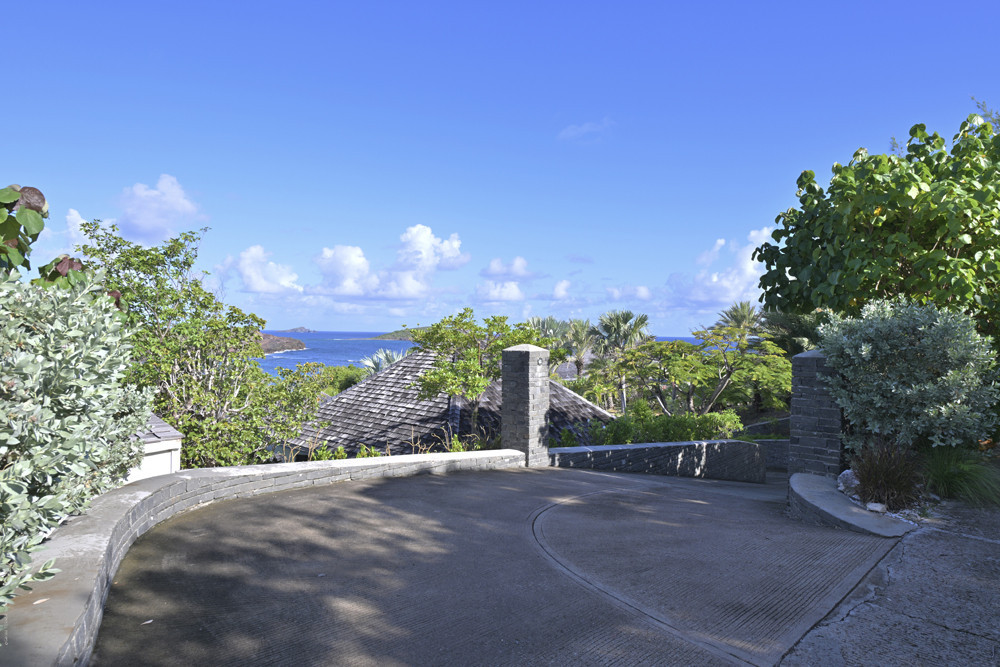 Villa Silver Rainbow