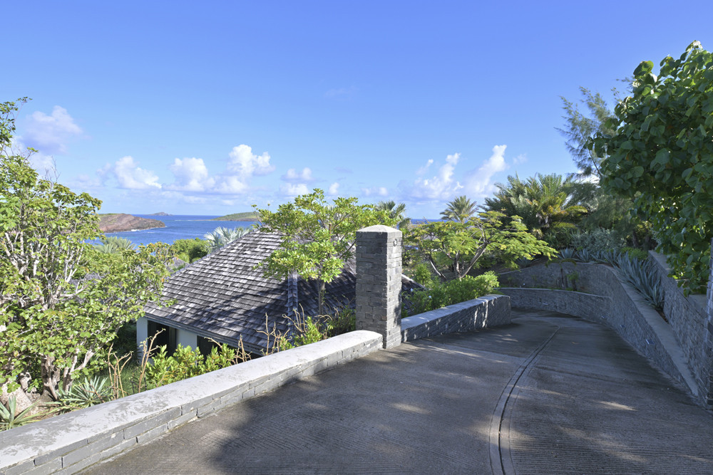 Villa Silver Rainbow