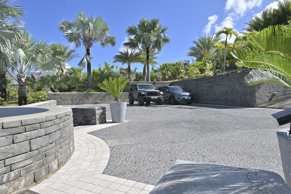 Villa Silver Rainbow