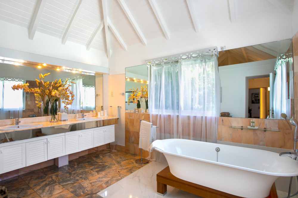 Villa Privilege (9 bed) - Anse Marcel