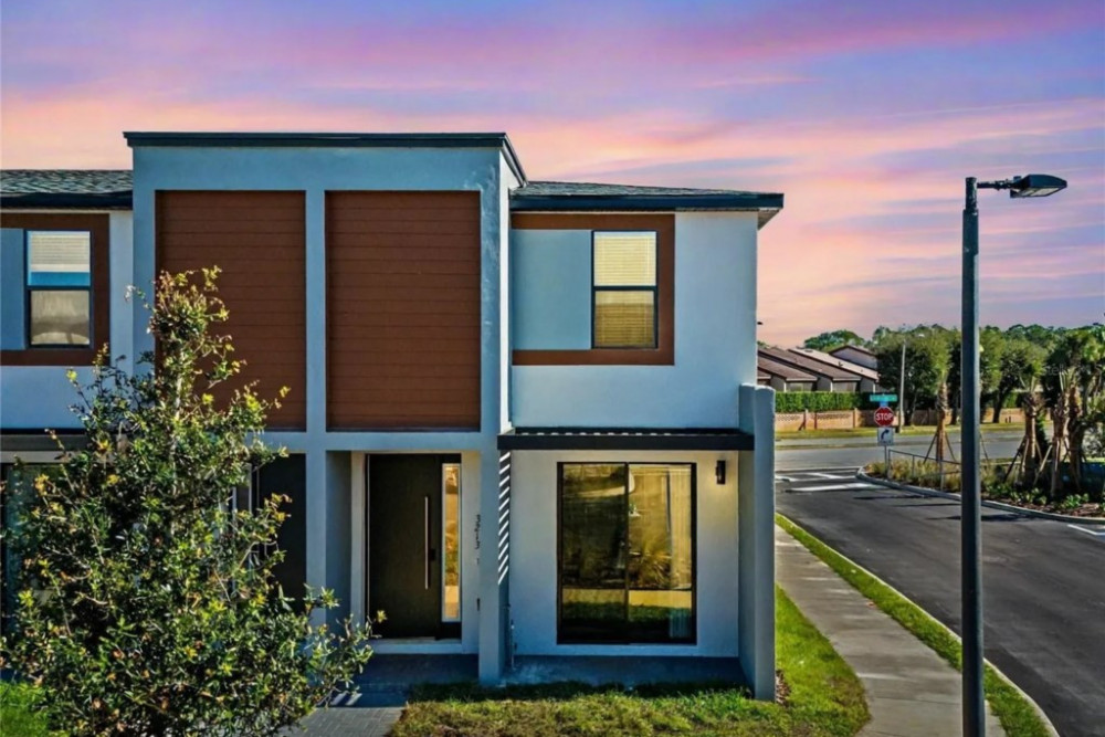 The Hub at Westside 17