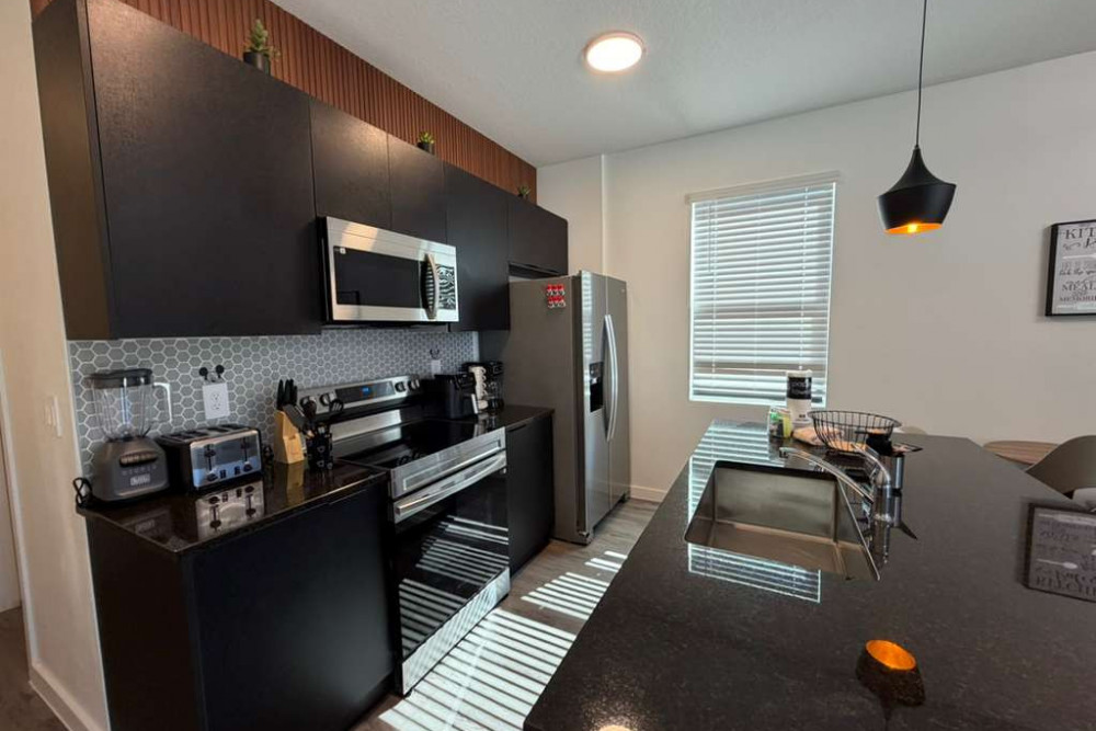 The Hub at Westside 17