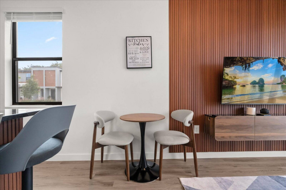 The Hub at Westside 17
