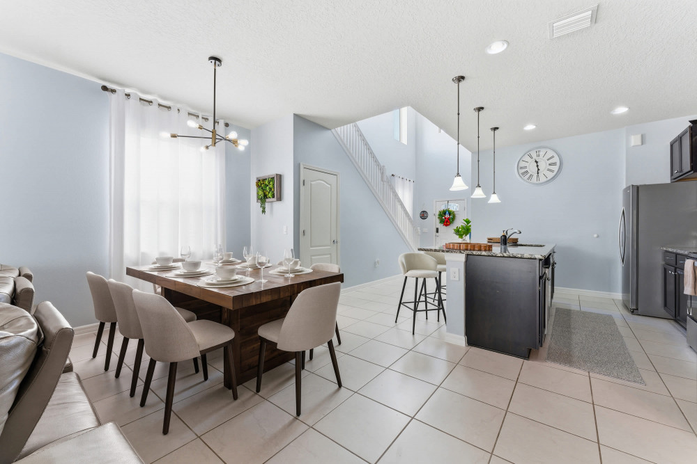 Windsor at Westside 2100