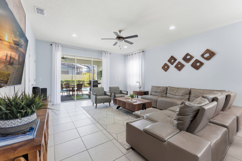 Windsor at Westside 2100