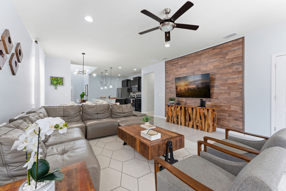 Windsor at Westside 2100