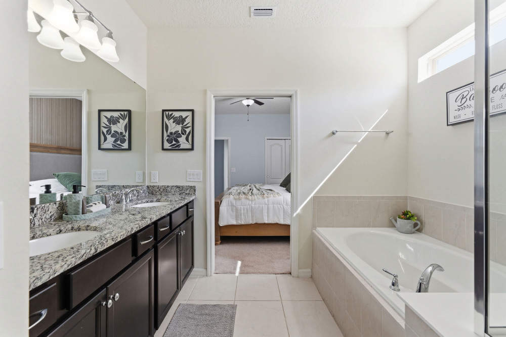 Windsor at Westside 2100