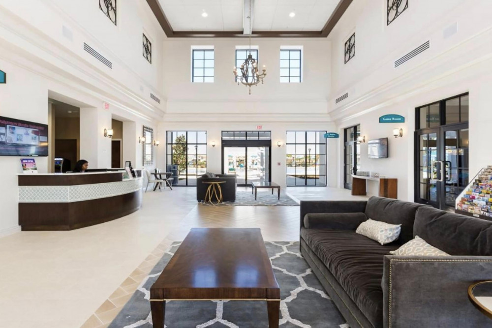 Windsor at Westside 2100