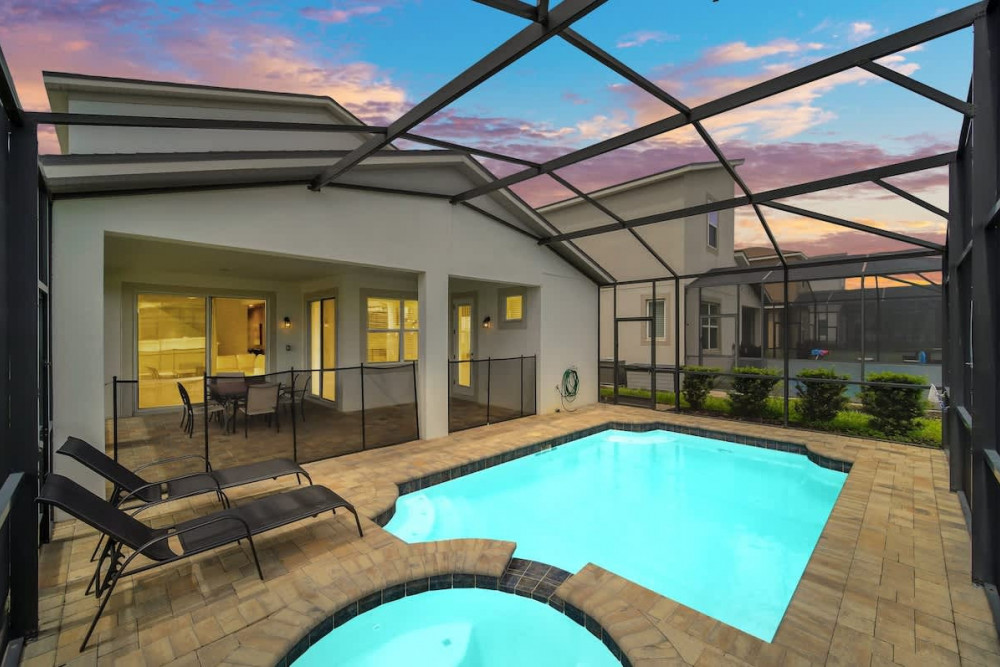 Solara Resort 651