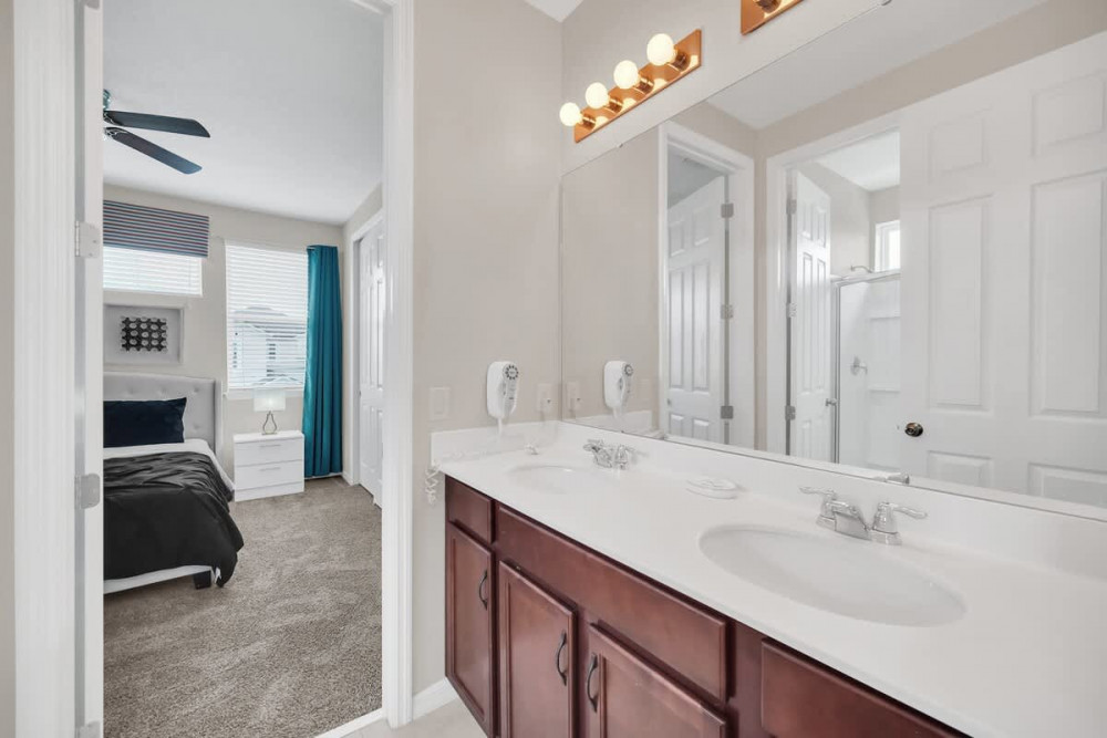 Solara Resort 651