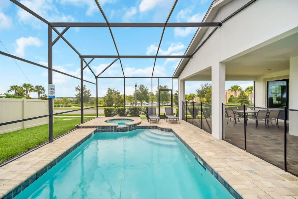 Solara Resort 651