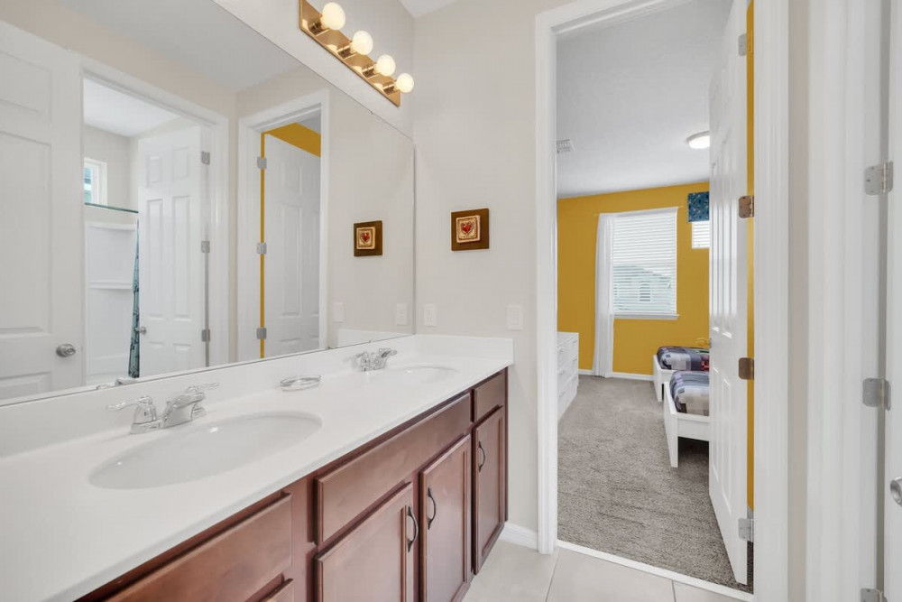 Solara Resort 651