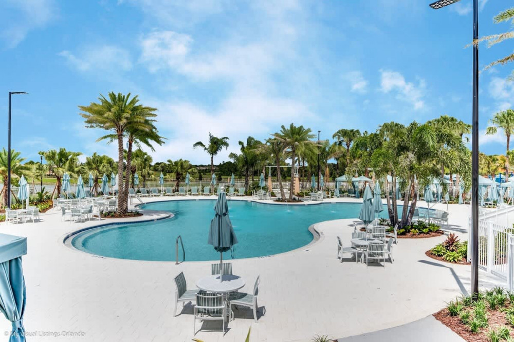 Solara Resort 651