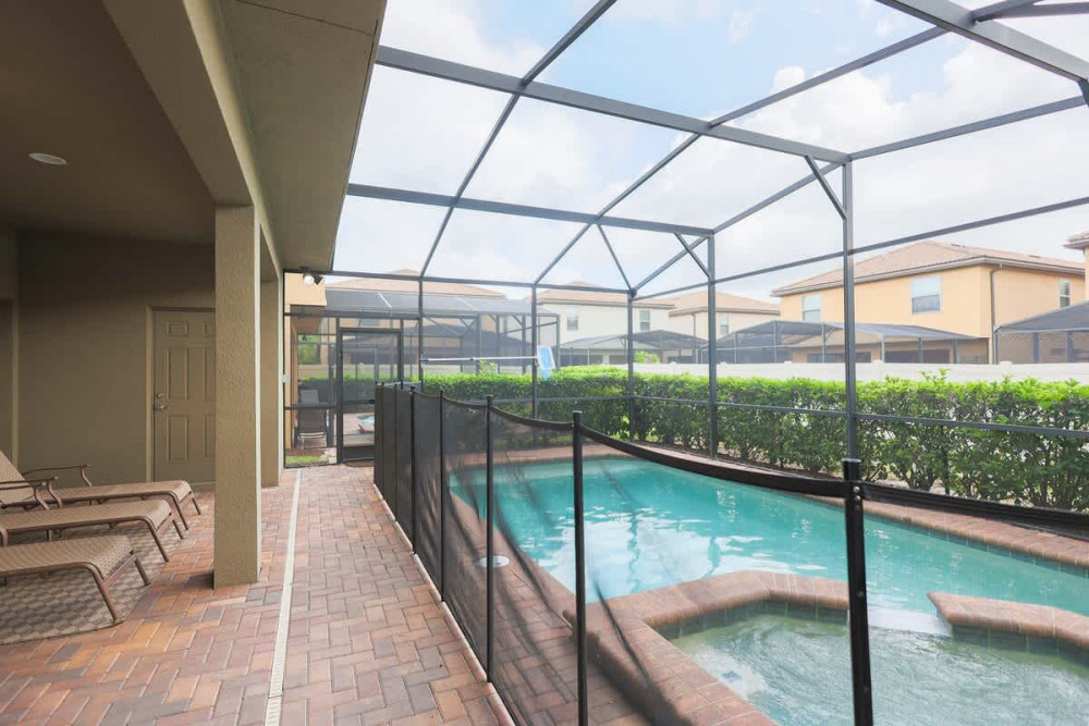 Windsor at Westside 2000