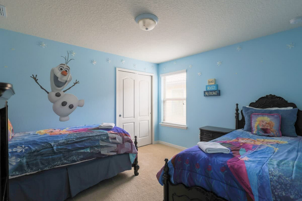 Windsor at Westside 2000