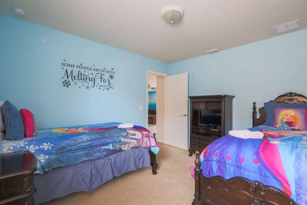 Windsor at Westside 2000