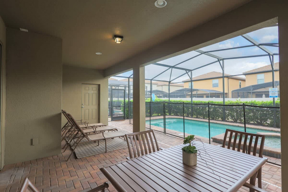 Windsor at Westside 2000