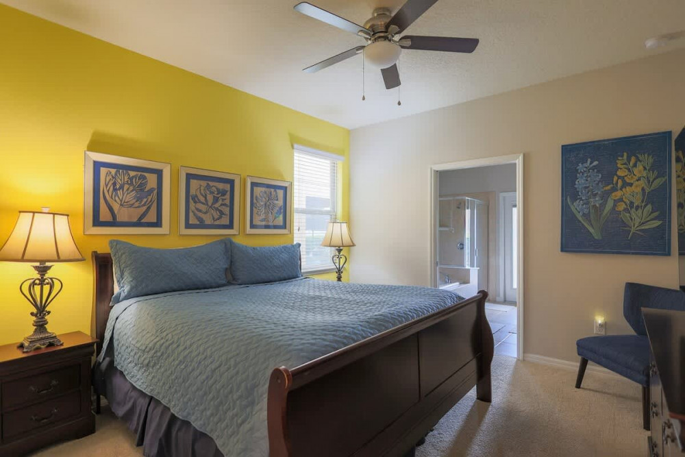 Windsor at Westside 2000