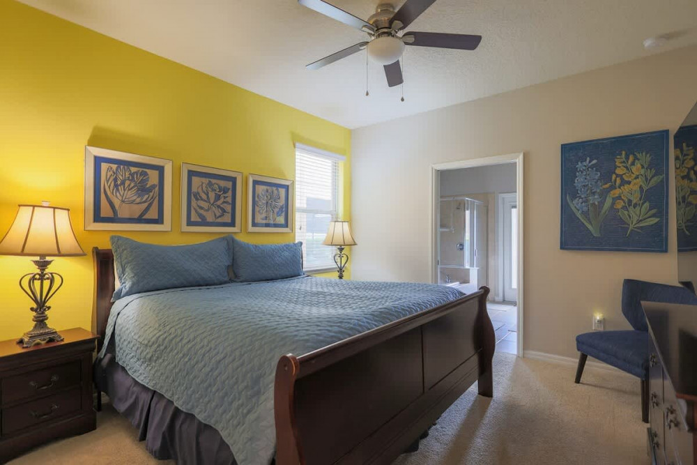 Windsor at Westside 2000