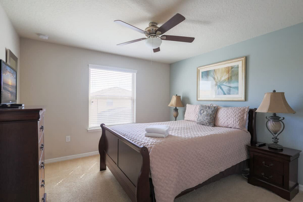 Windsor at Westside 2000