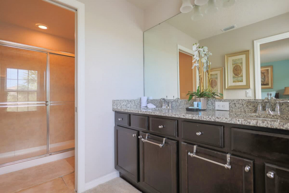 Windsor at Westside 2000